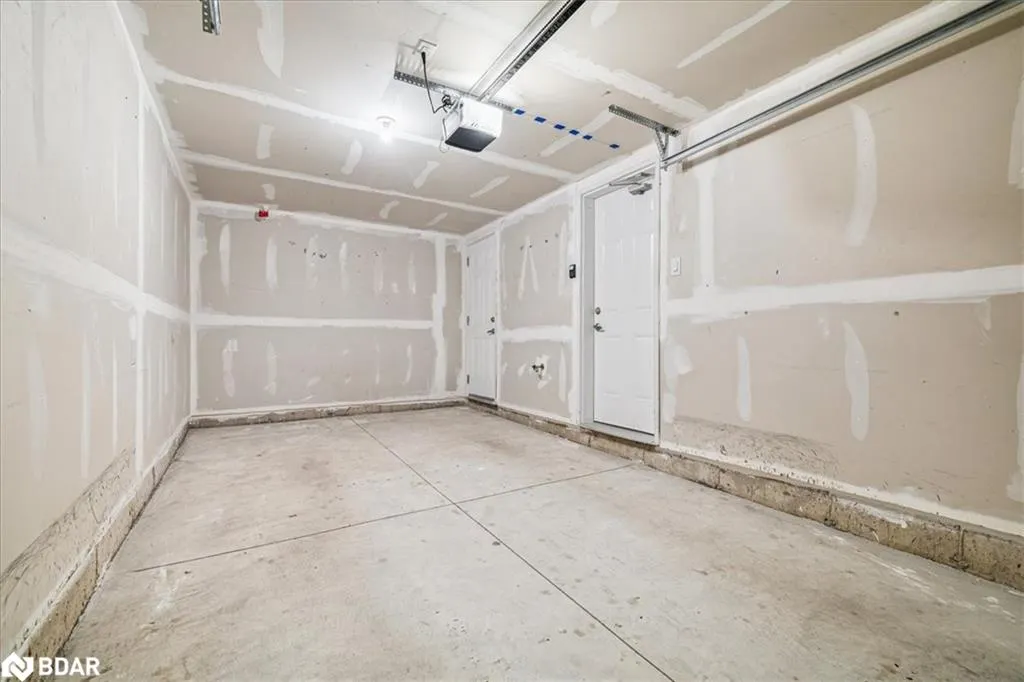 590 North Service Road, #105