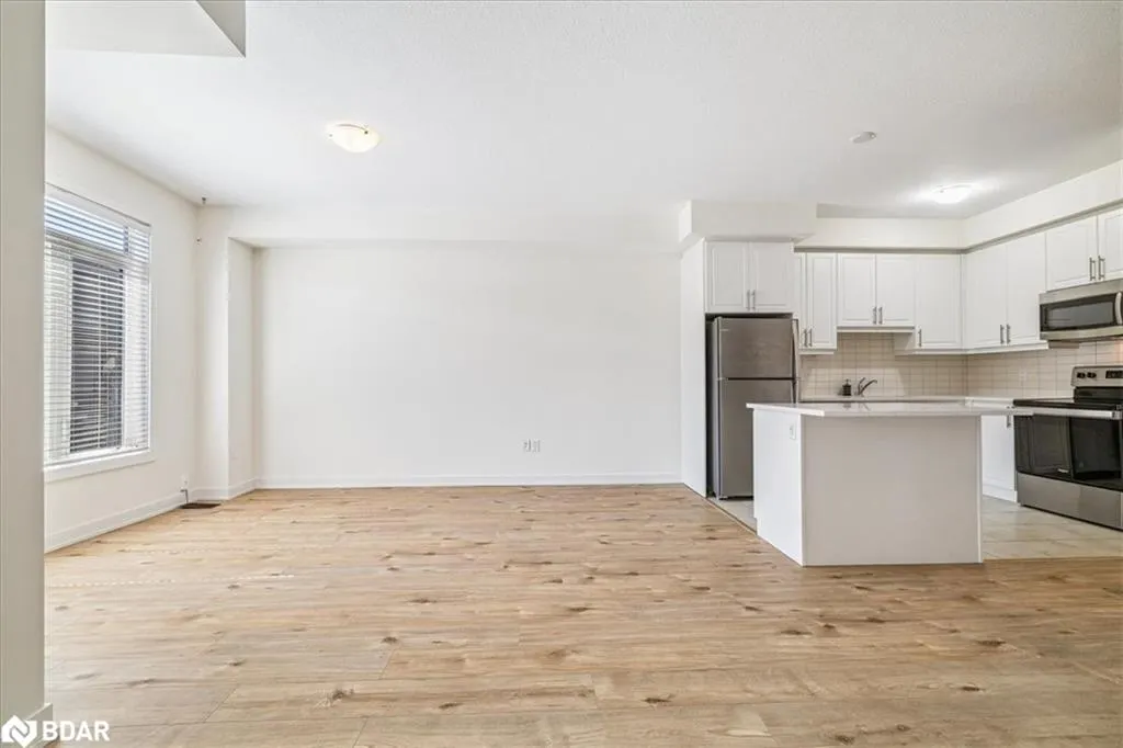 590 North Service Road, #105