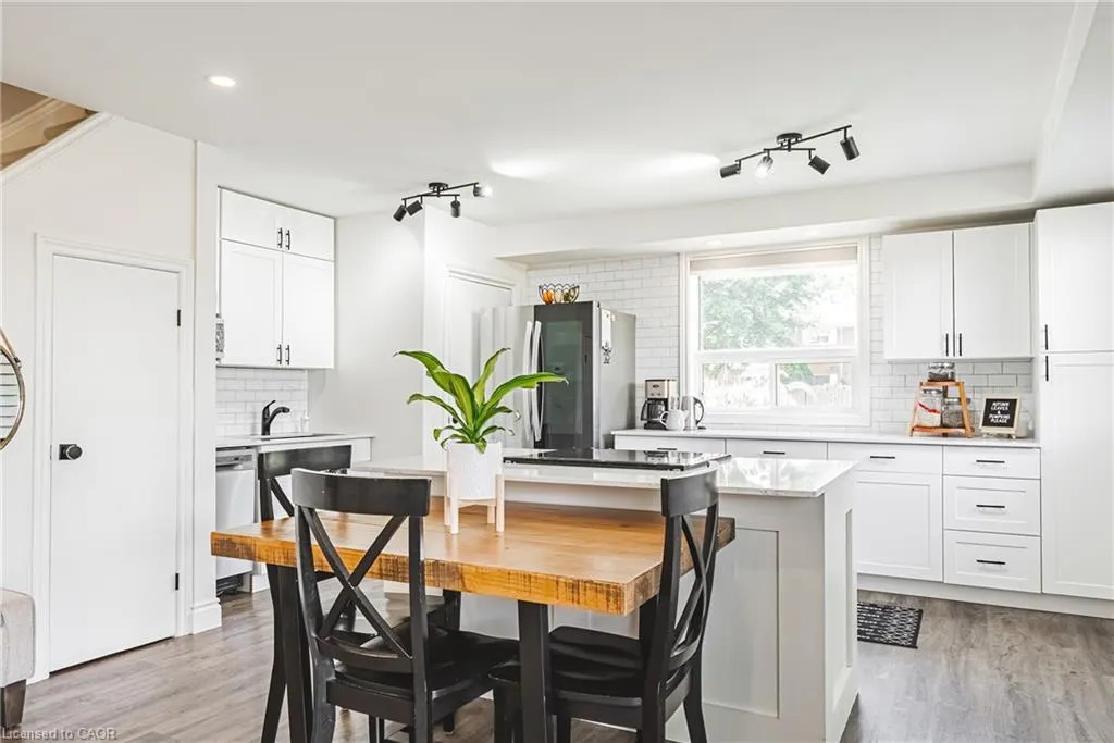 469 Claridge Road, #1