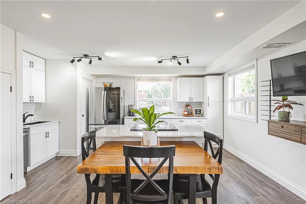 469 Claridge Road, #1