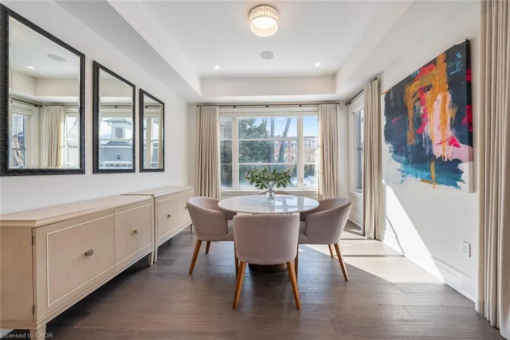 2265 Lakeshore Road, #3