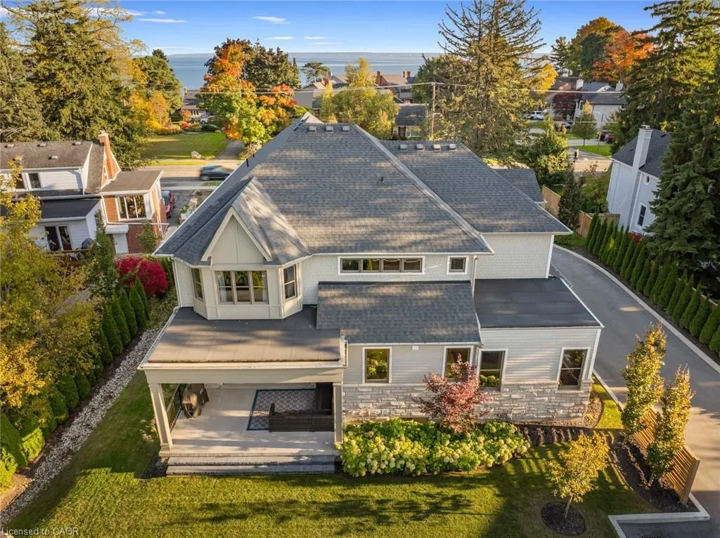 2265 Lakeshore Road, #3