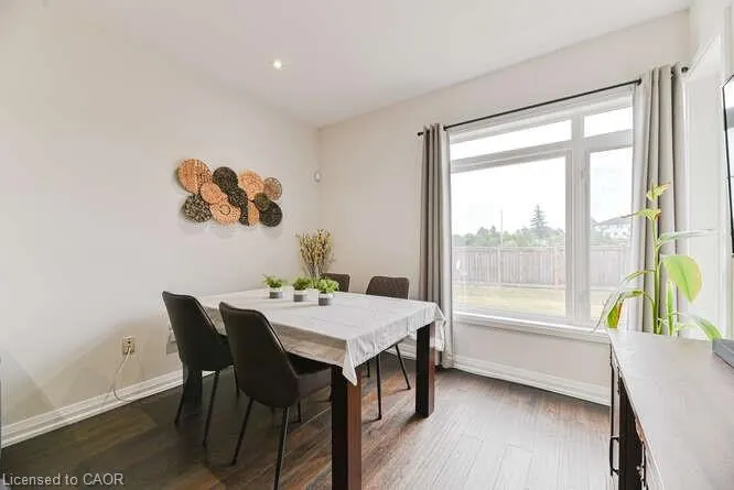 35 Midhurst Heights, #15