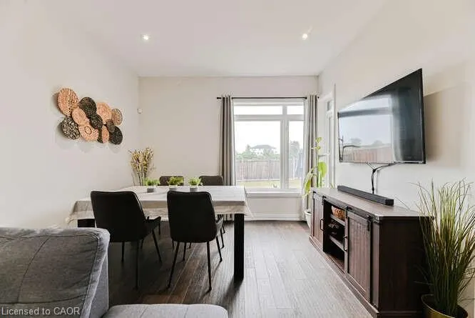 35 Midhurst Heights, #15