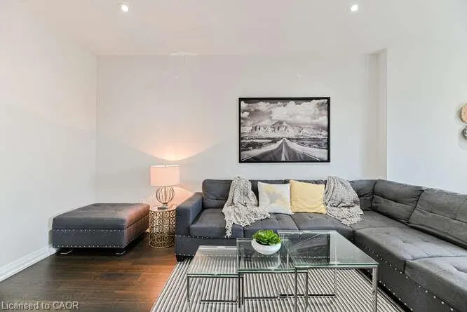 35 Midhurst Heights, #15