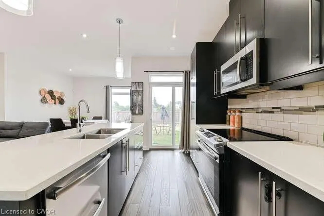 35 Midhurst Heights, #15