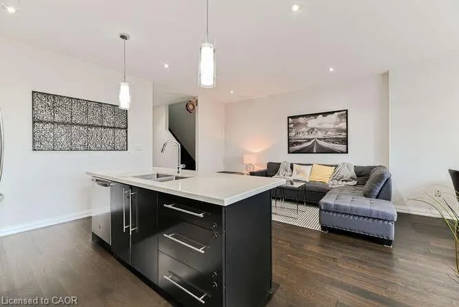 35 Midhurst Heights, #15