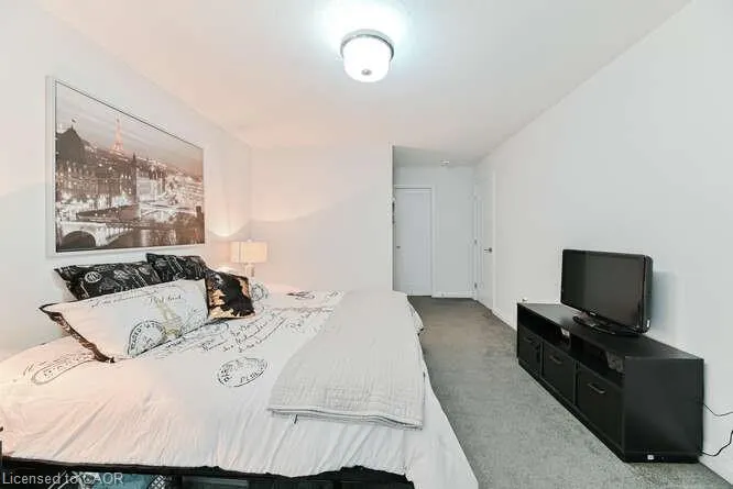 35 Midhurst Heights, #15