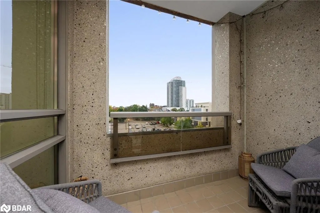 150 Main Street W, #505
