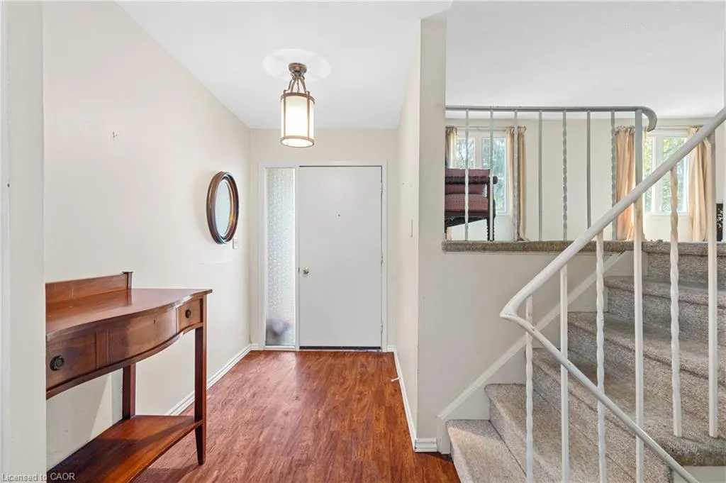 1245 Lakeview Drive