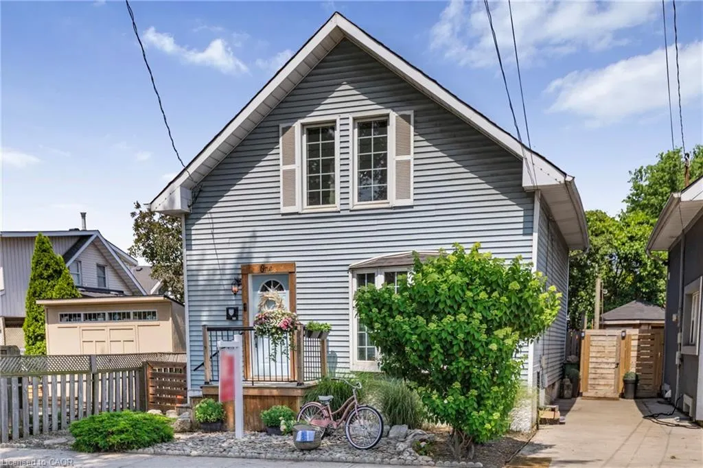 1 Mareve Avenue