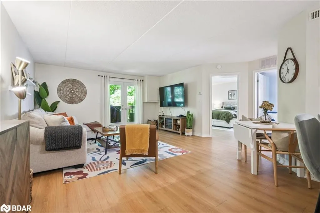 2030 Cleaver Avenue, #201
