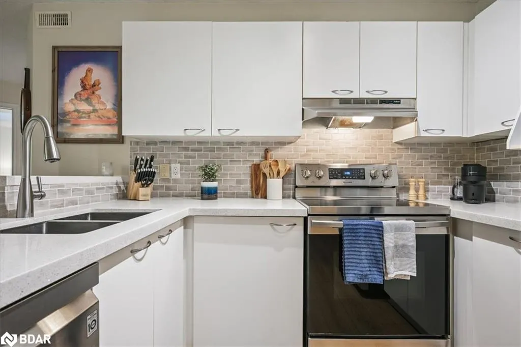 2030 Cleaver Avenue, #201