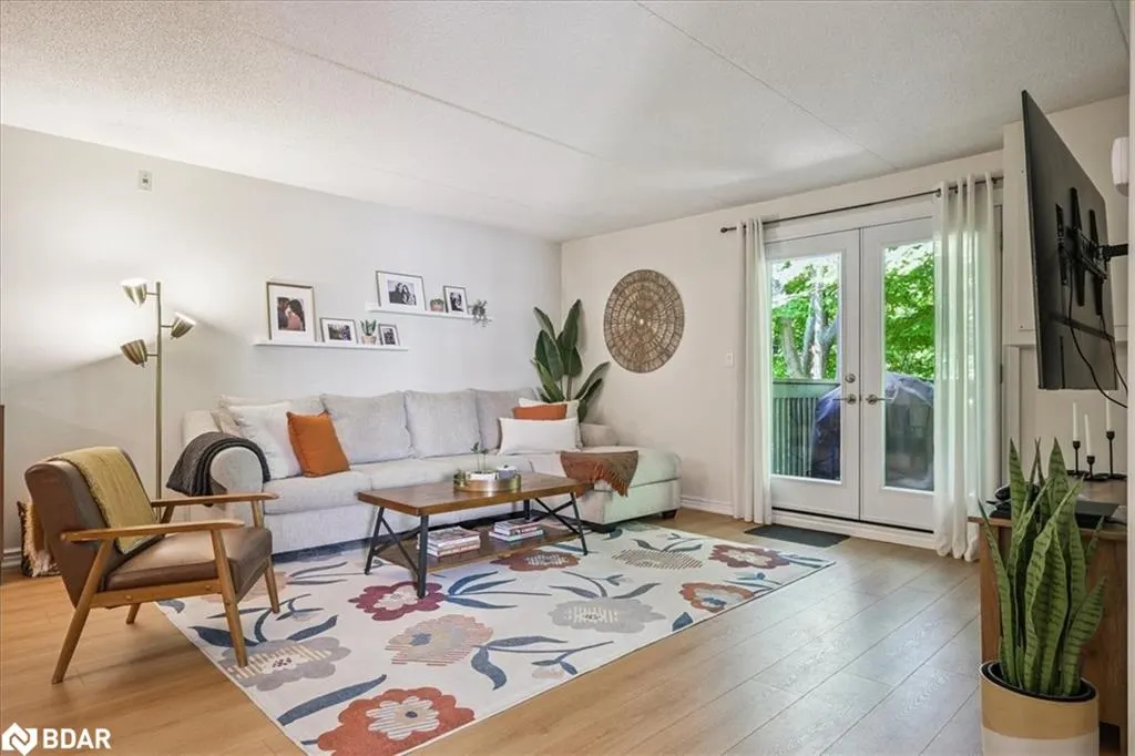 2030 Cleaver Avenue, #201
