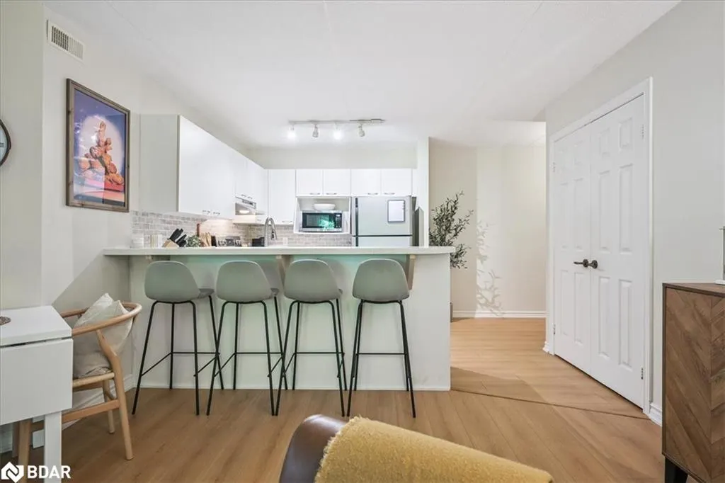 2030 Cleaver Avenue, #201