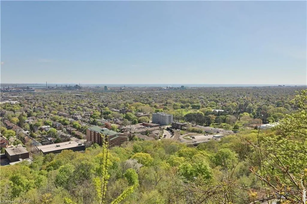 5 East 36th Street, #205C