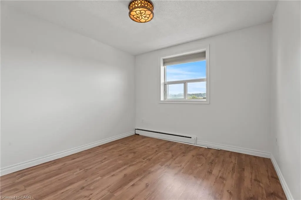851 Queenston Road, #505
