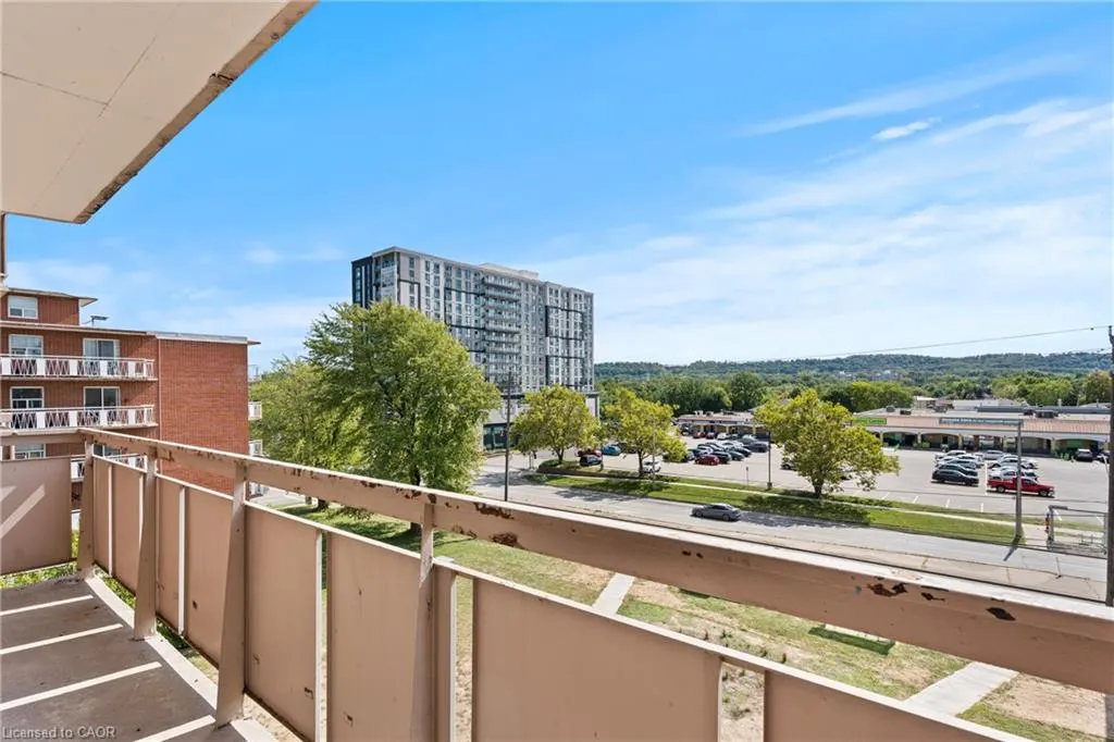 851 Queenston Road, #505