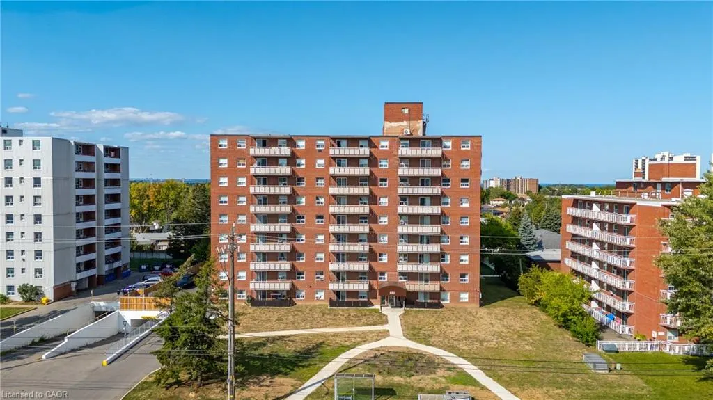 851 Queenston Road, #505