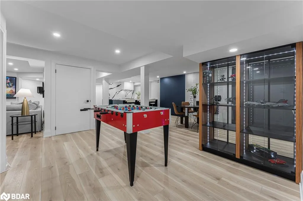 2000 Peak Place