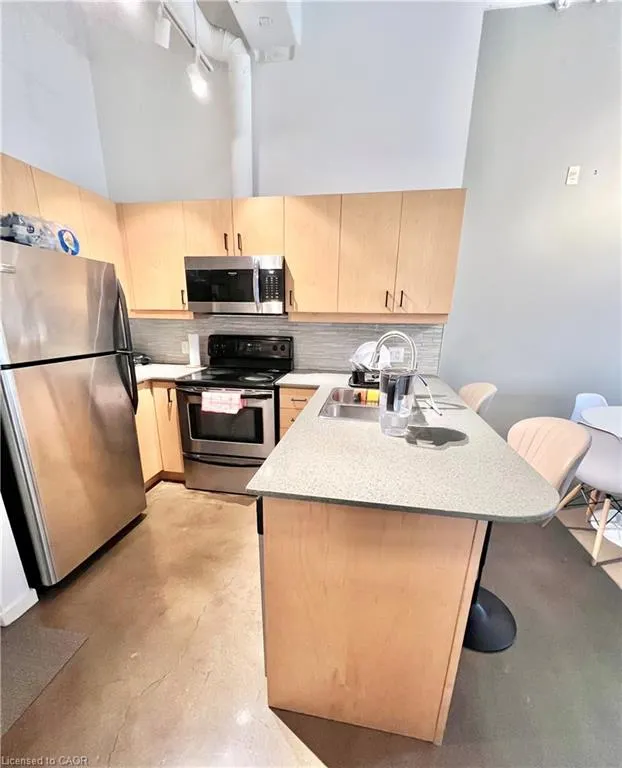 404 King Street, #109