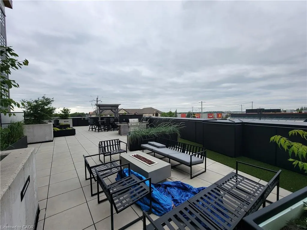 251 Northfield Drive E, #209