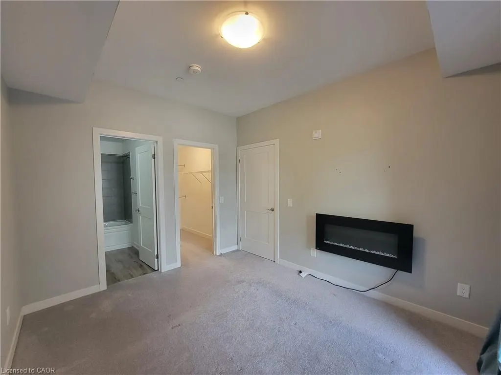 251 Northfield Drive E, #209