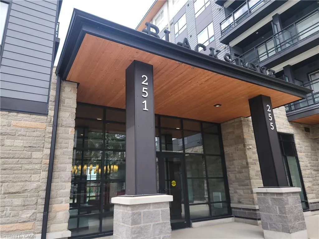 251 Northfield Drive E, #209