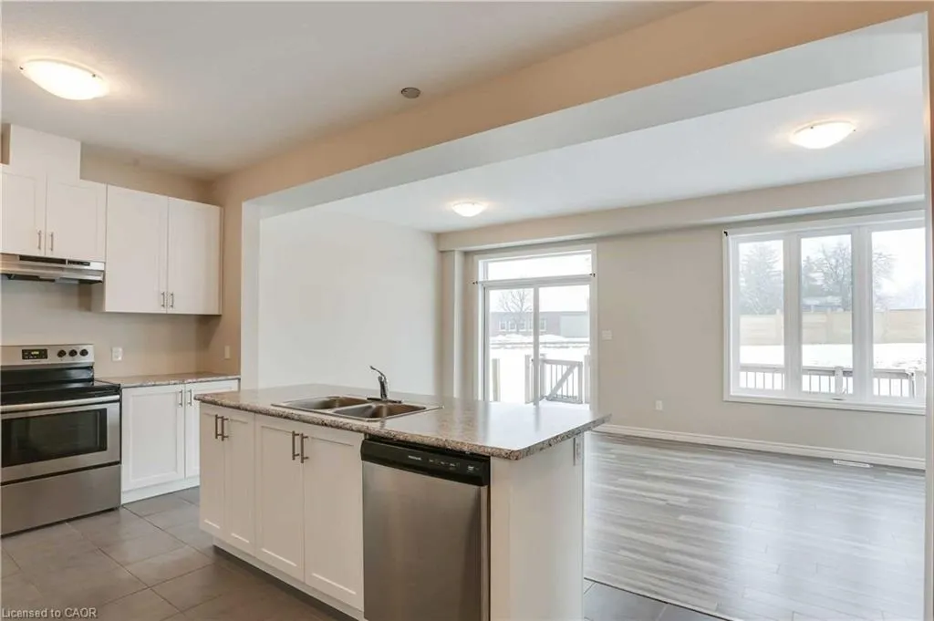 184 Links Crescent