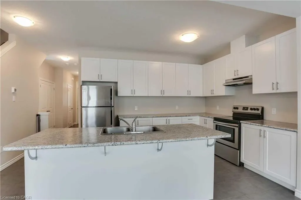 184 Links Crescent