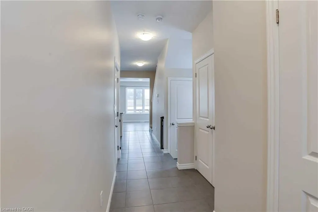 184 Links Crescent