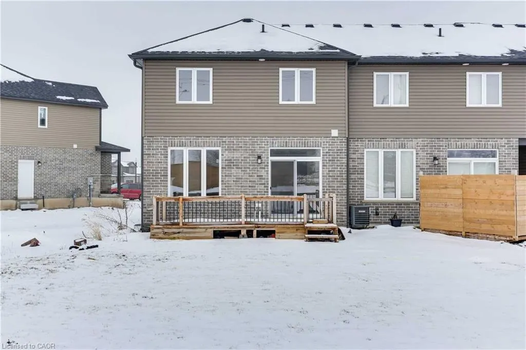 184 Links Crescent