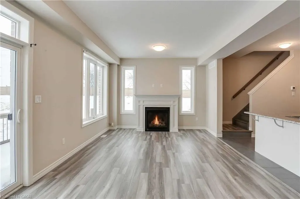 184 Links Crescent