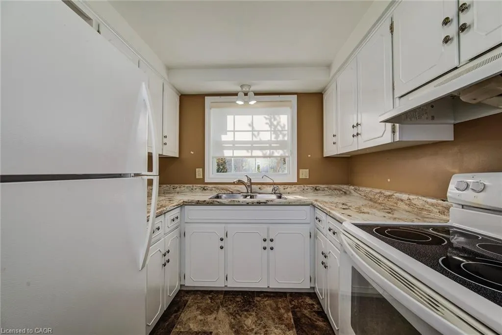 383 Edinburgh Road S, #22