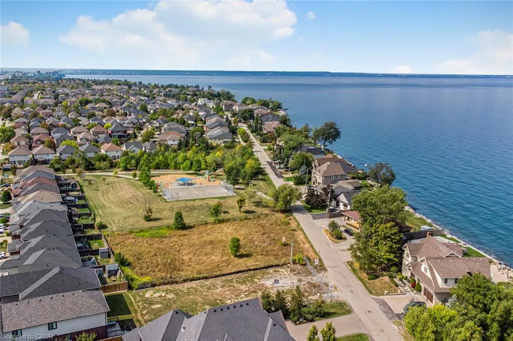 45 Seabreeze Crescent, #22
