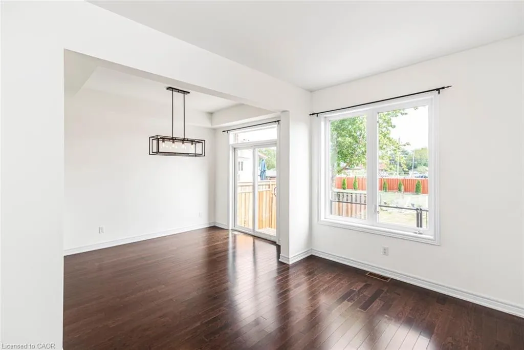 45 Seabreeze Crescent, #22