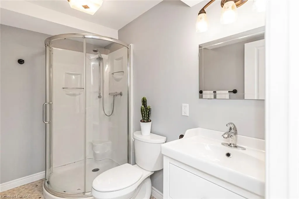 45 Seabreeze Crescent, #22