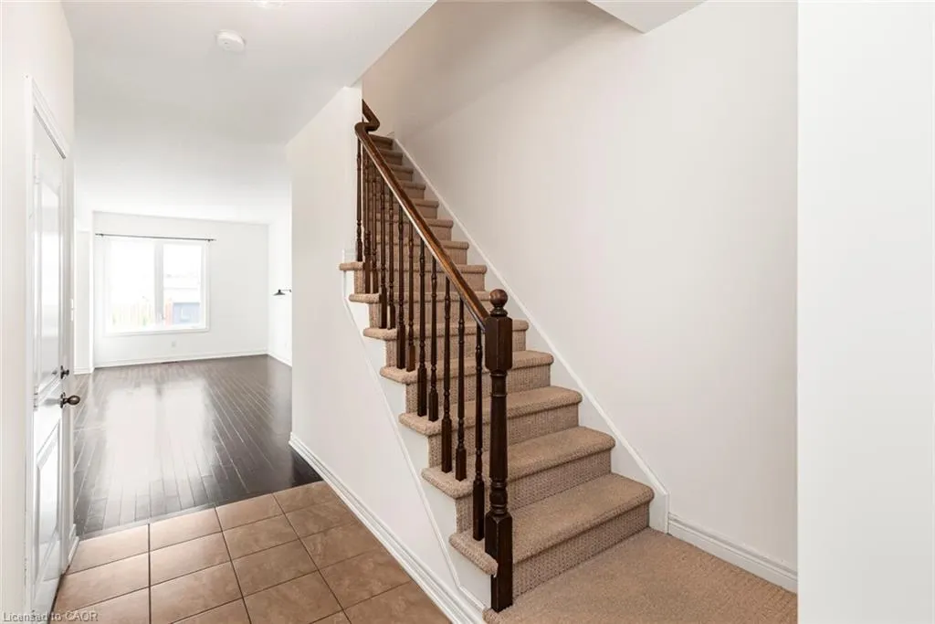45 Seabreeze Crescent, #22