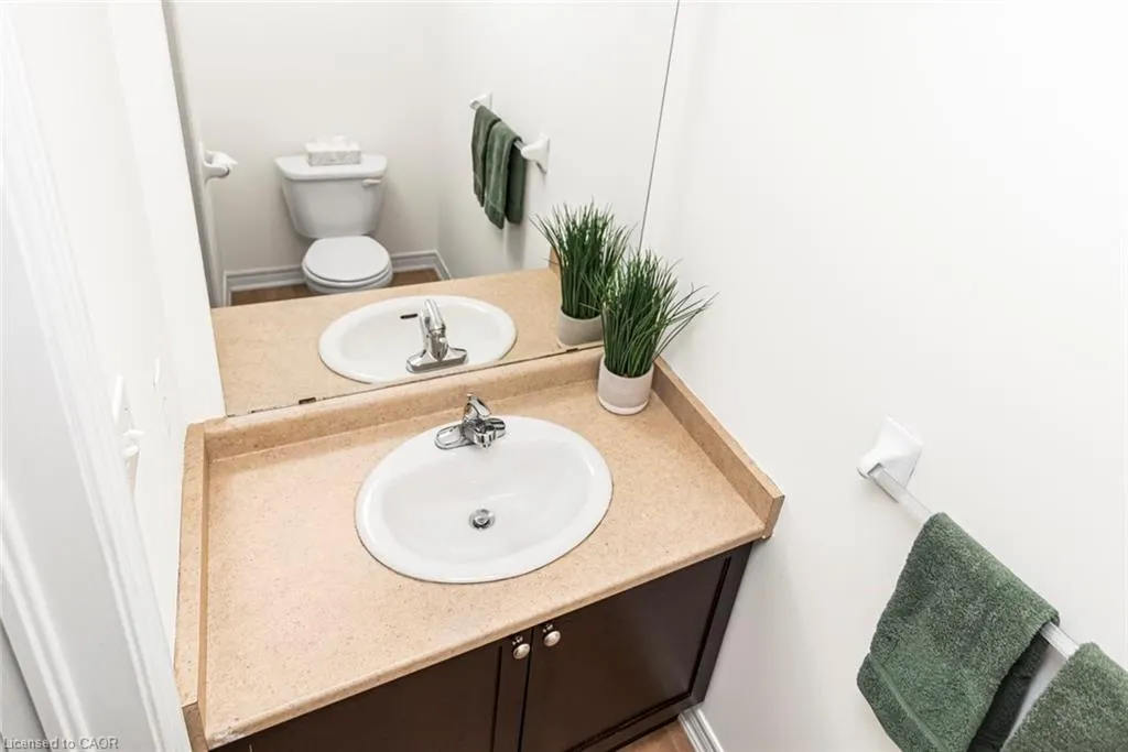 45 Seabreeze Crescent, #22