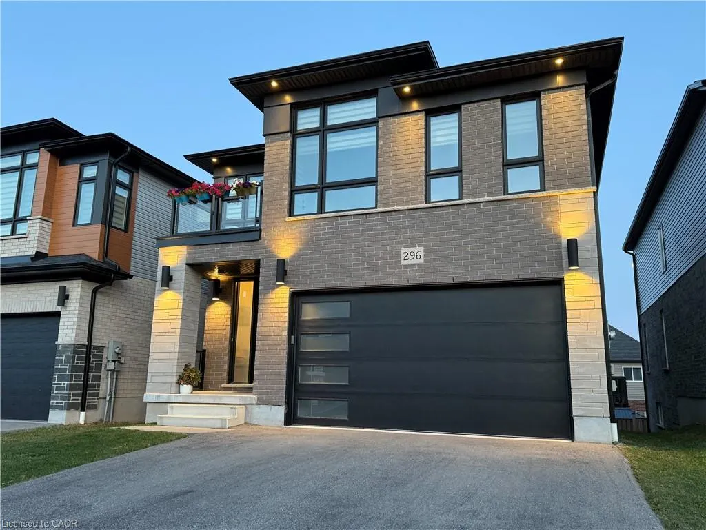 296 Chokecherry Crescent Crescent