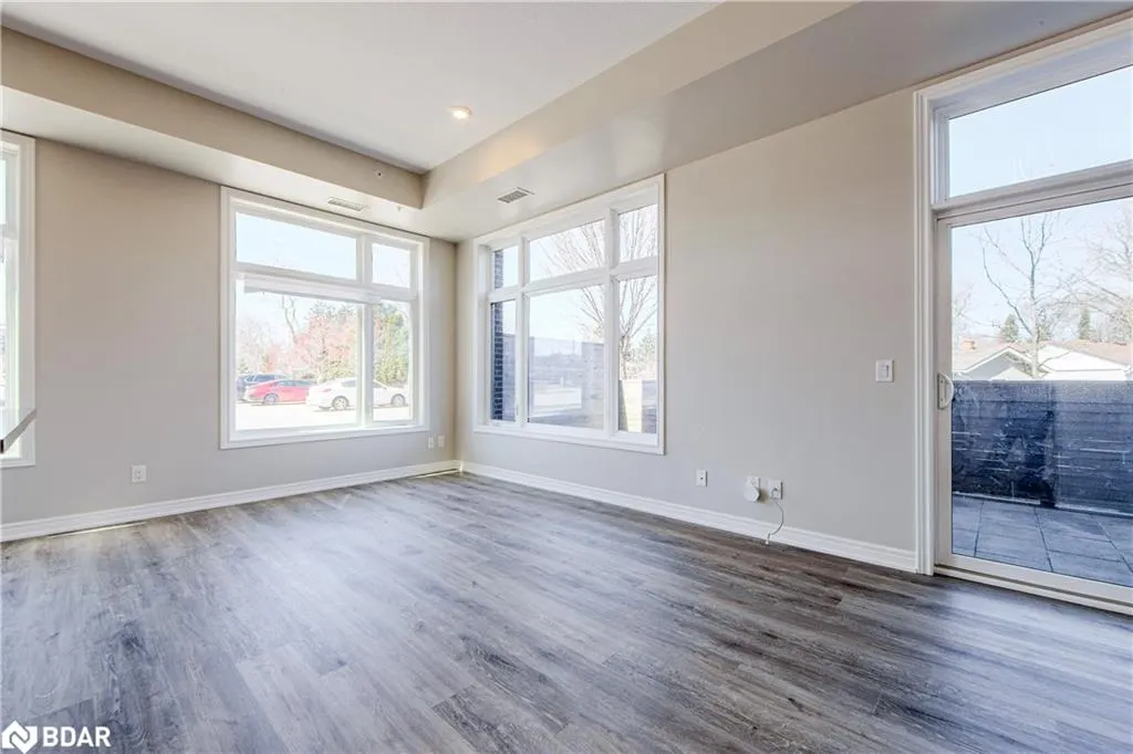 457 Plains Road E, #109