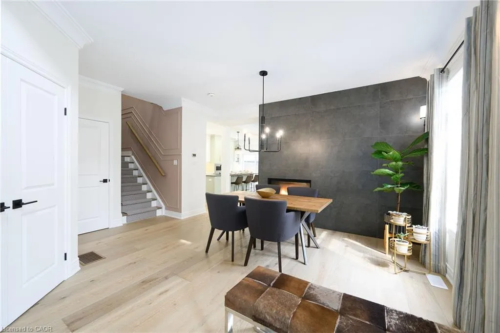 270 Main Street W, #9