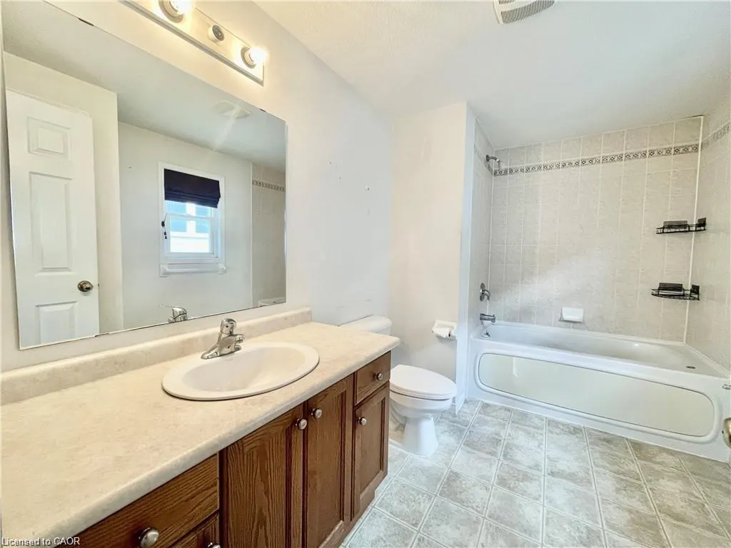 284 Purple Sage Crescent
