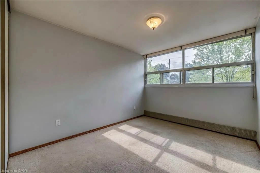 1950 Main Street W, #202