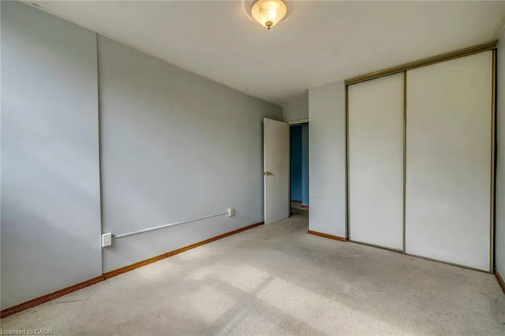 1950 Main Street W, #202