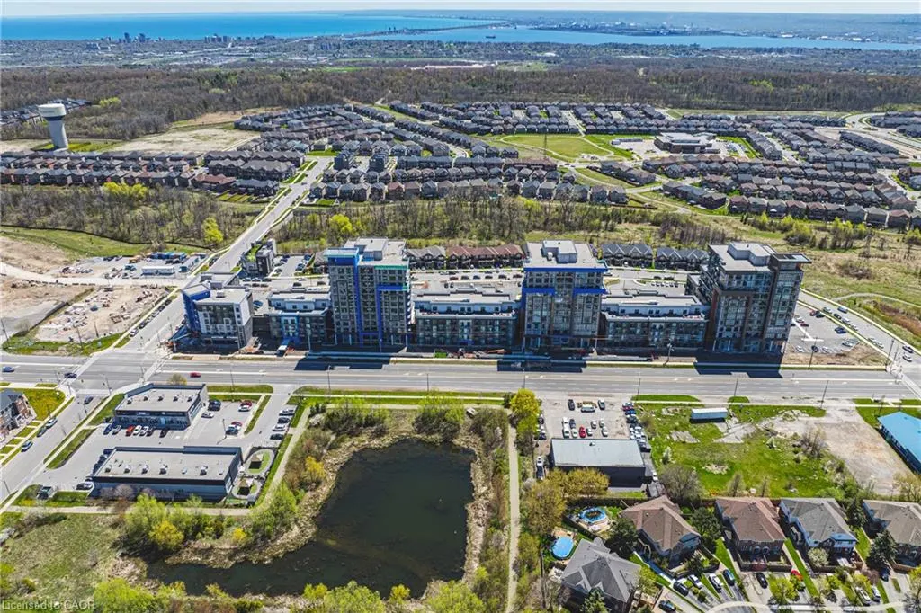 460 Dundas Street E, #327