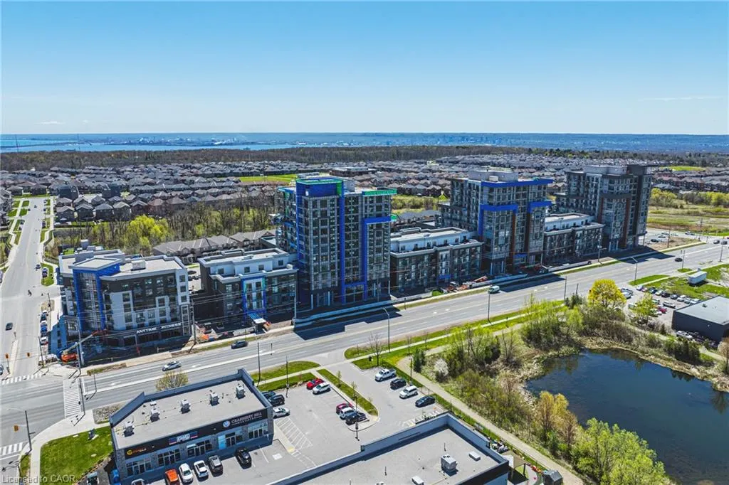 460 Dundas Street E, #327