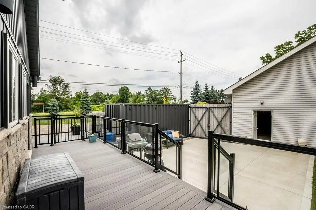 20 Brant Road