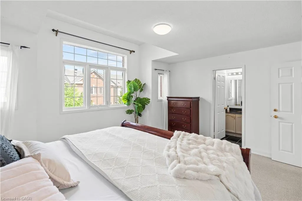 5090 Fairview Street, #20