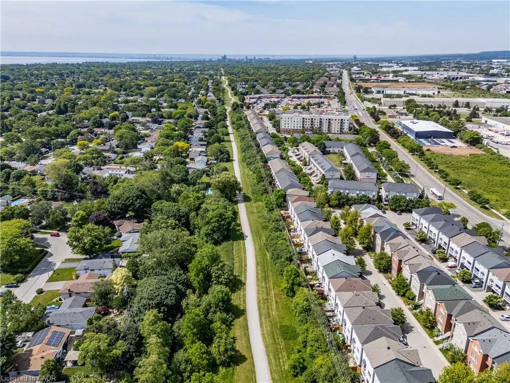 5090 Fairview Street, #20